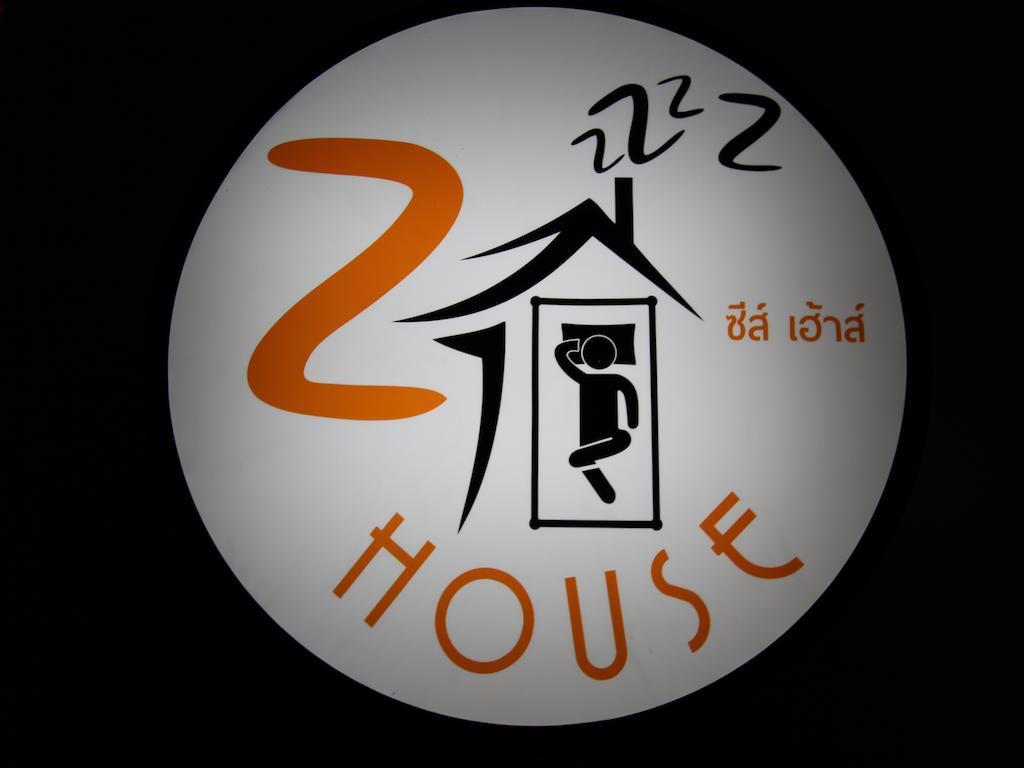 Hotel Zzhouse Chiang Mai Esterno foto