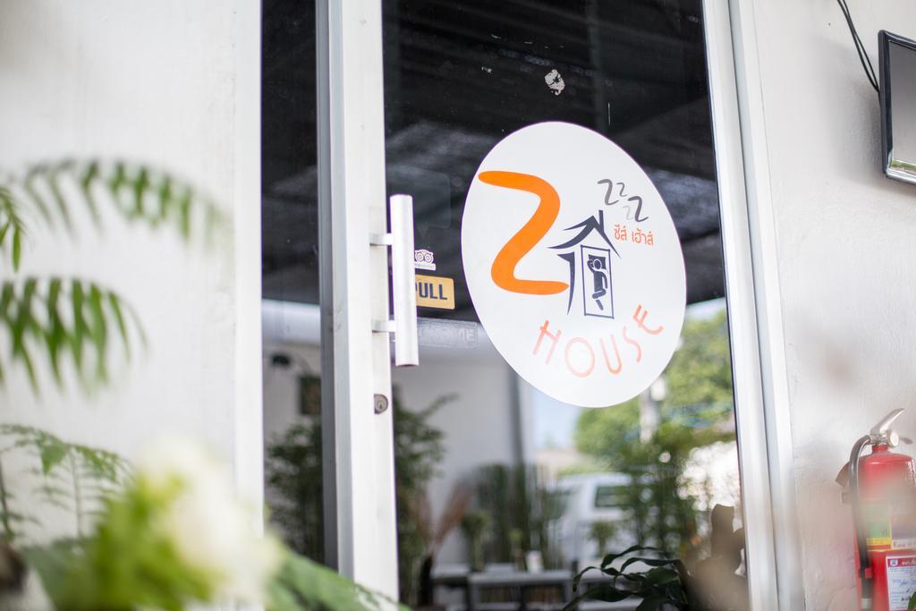 Hotel Zzhouse Chiang Mai Esterno foto