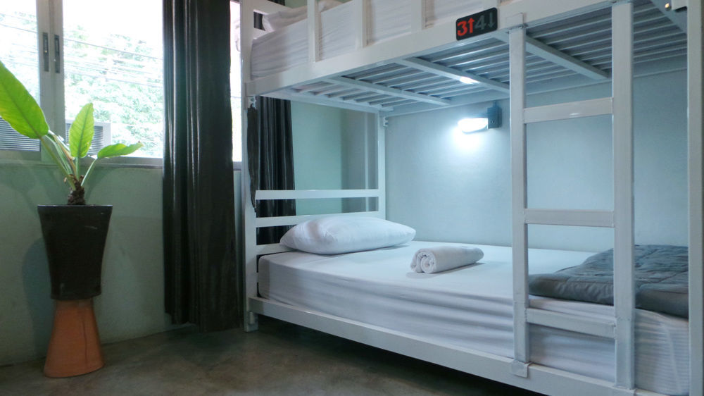 Hotel Zzhouse Chiang Mai Esterno foto